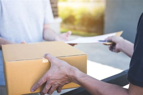 are packages still being delivered from china